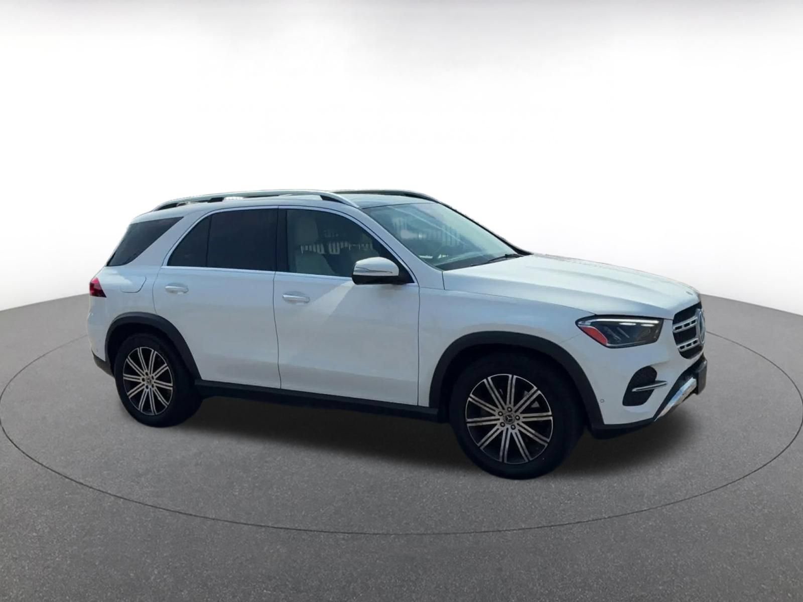 Used 2026 Mercedes-Benz GLE 350 4MATIC image 2