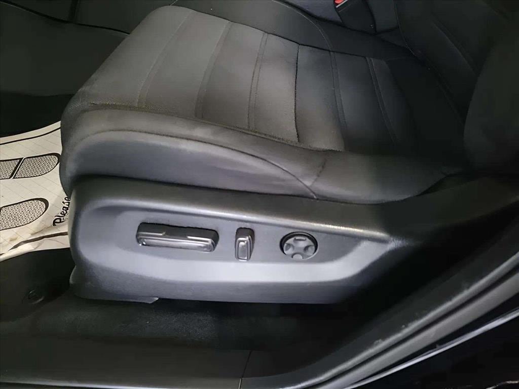 Used 2021 Honda CR-V EX image 15