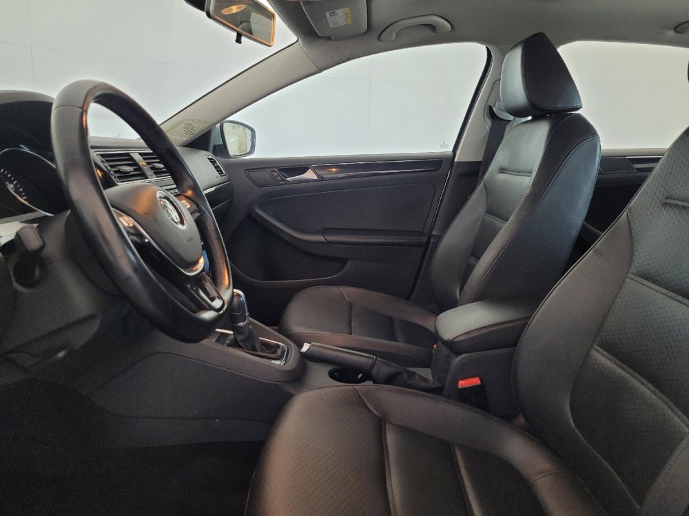 Used 2016 Volkswagen Jetta SEL FWD image 17