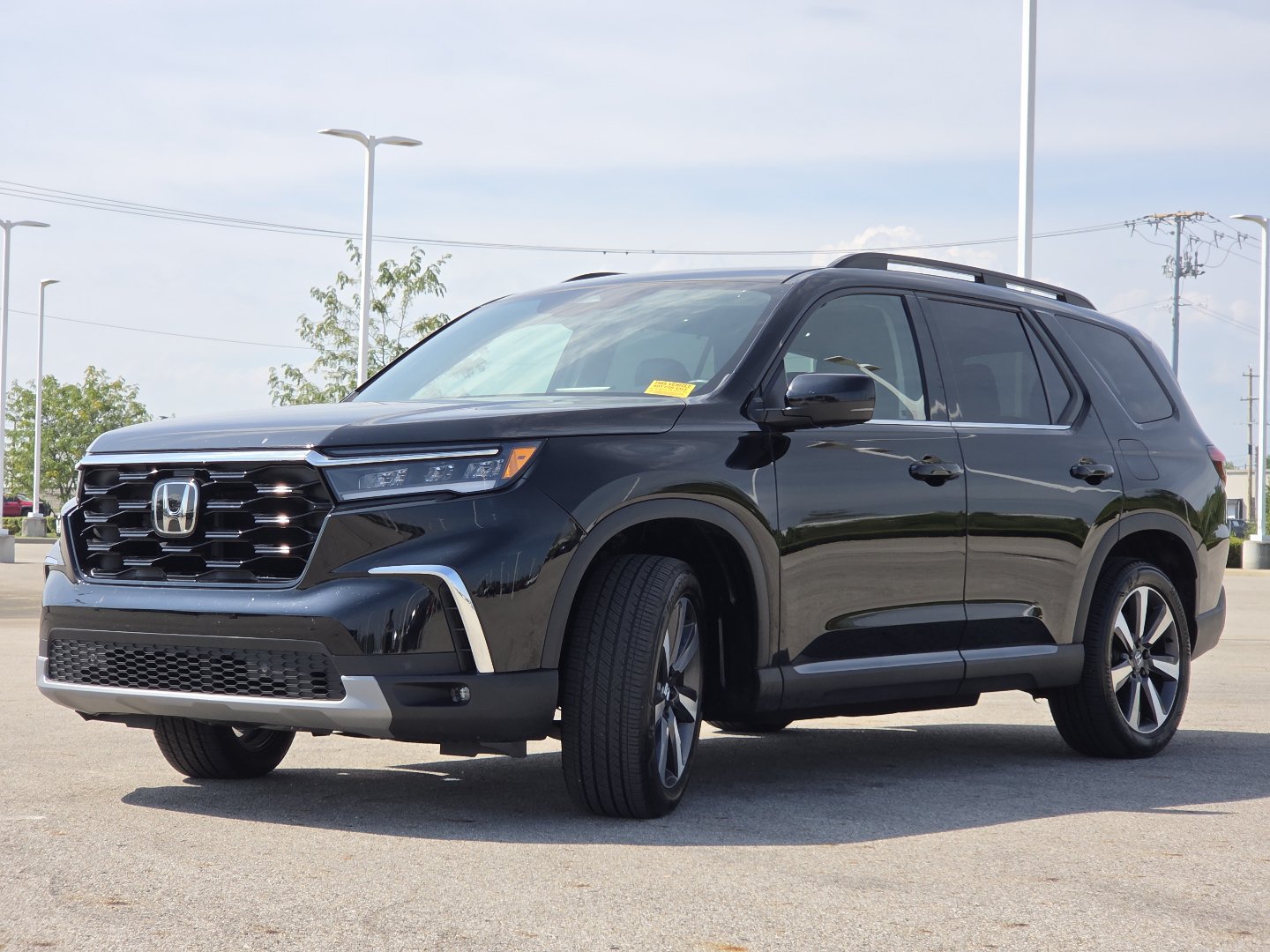 Used 2025 Honda Pilot Touring image 15