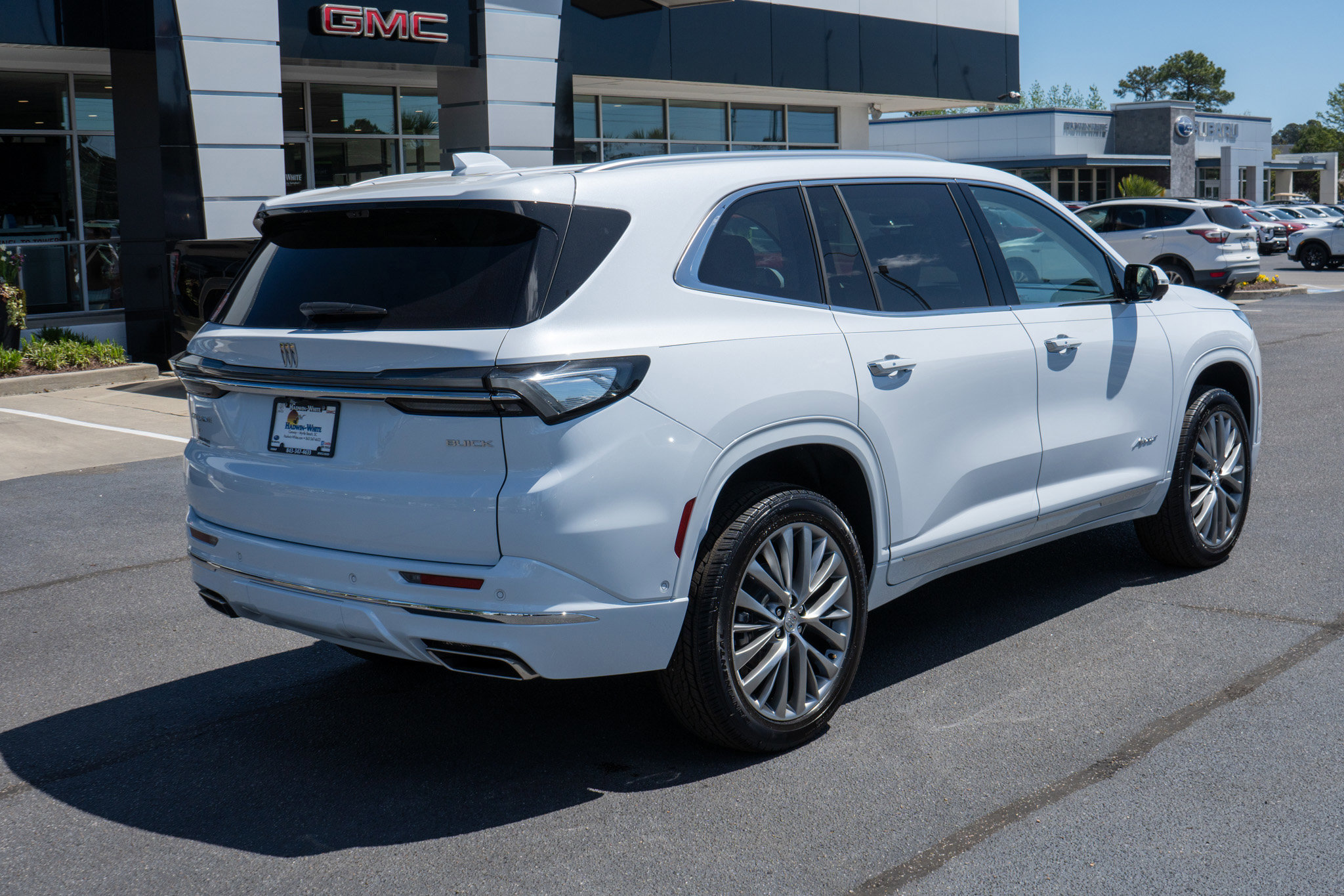 New 2026 Buick Enclave Avenir w/ Super Cruise Package image 3