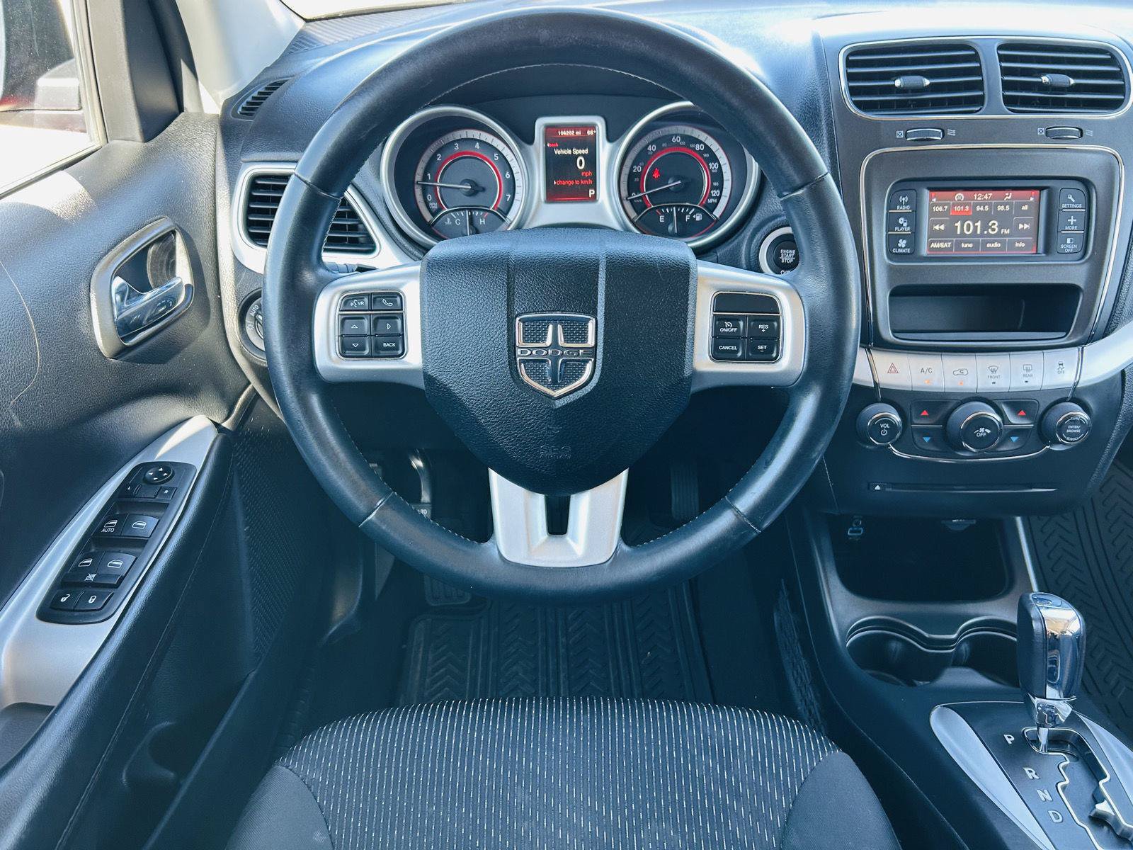 Used 2018 Dodge Journey SE w/ Connectivity Group FWD image 8