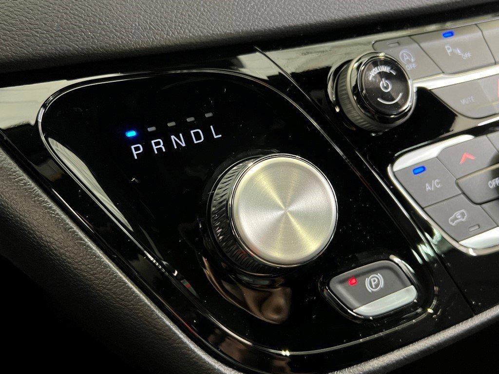 New 2026 Chrysler Voyager LX image 30