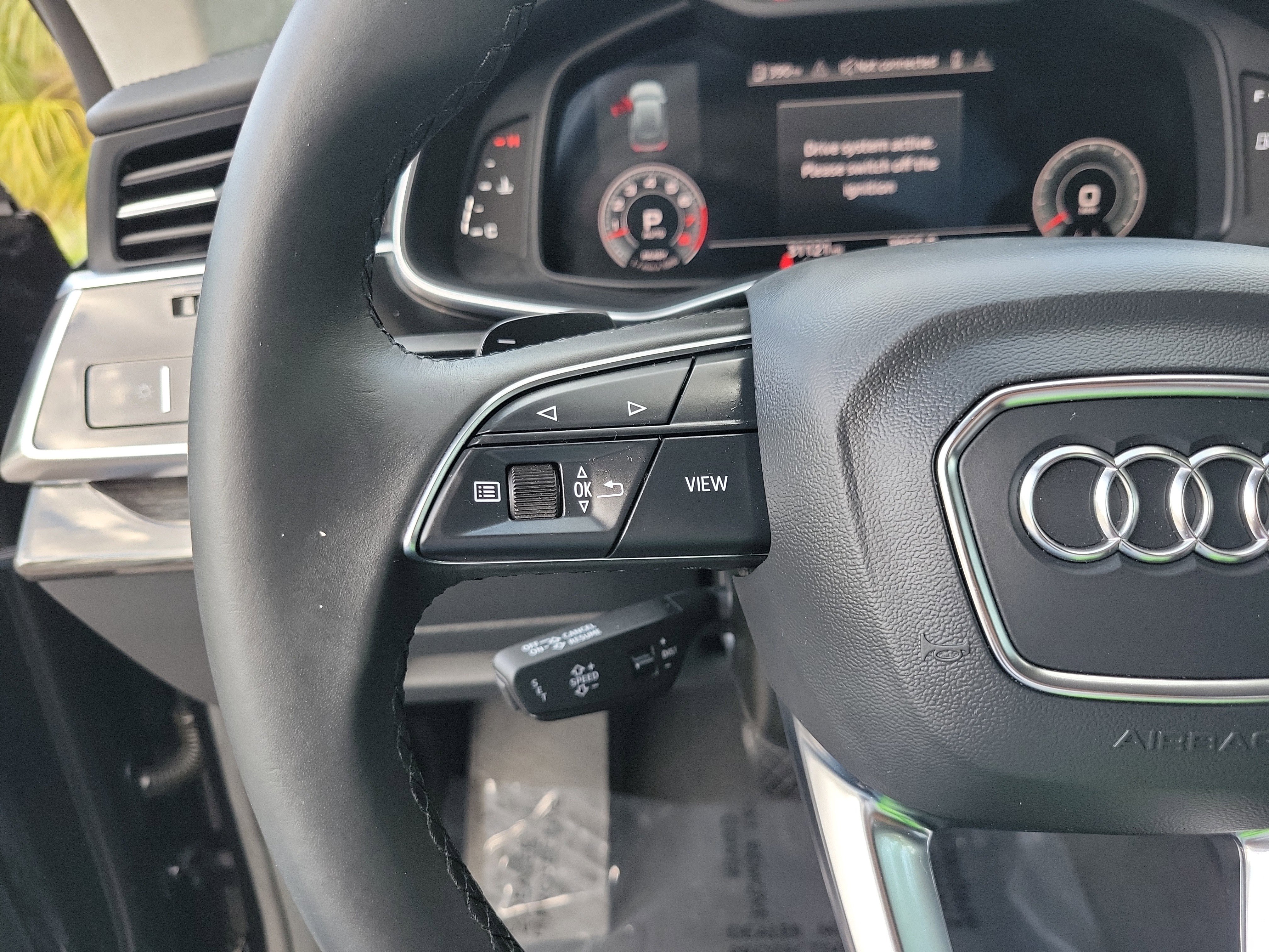 Used 2021 Audi Q8 Prestige image 32