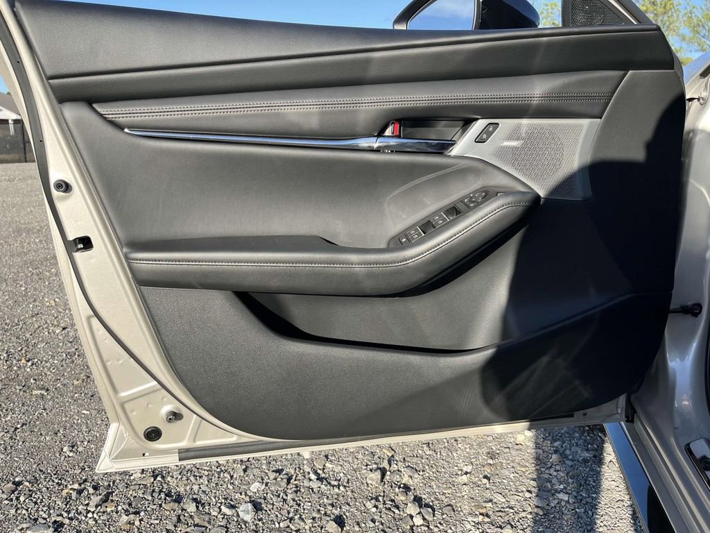 New 2024 MAZDA MAZDA3 Hatchback w/ Appearance Package image 11