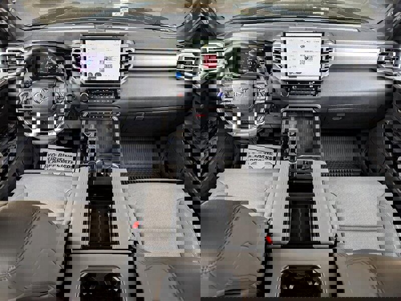 Used 2025 Toyota Tundra Limited image 3