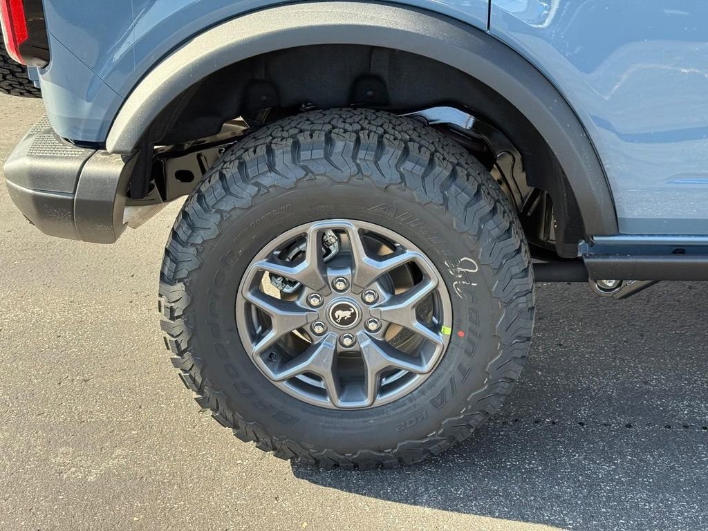 New 2025 Ford Bronco Badlands image 4
