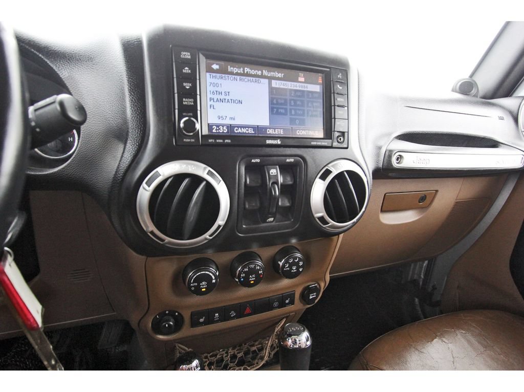 Used 2014 Jeep Wrangler Unlimited Sahara w/ Max Tow Package AWD/4WD image 17