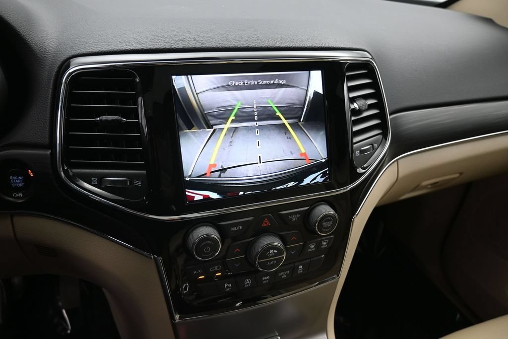 Used 2020 Jeep Grand Cherokee Limited AWD/4WD image 15