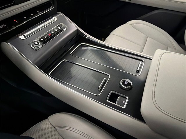 New 2026 Lincoln Aviator AWD image 32