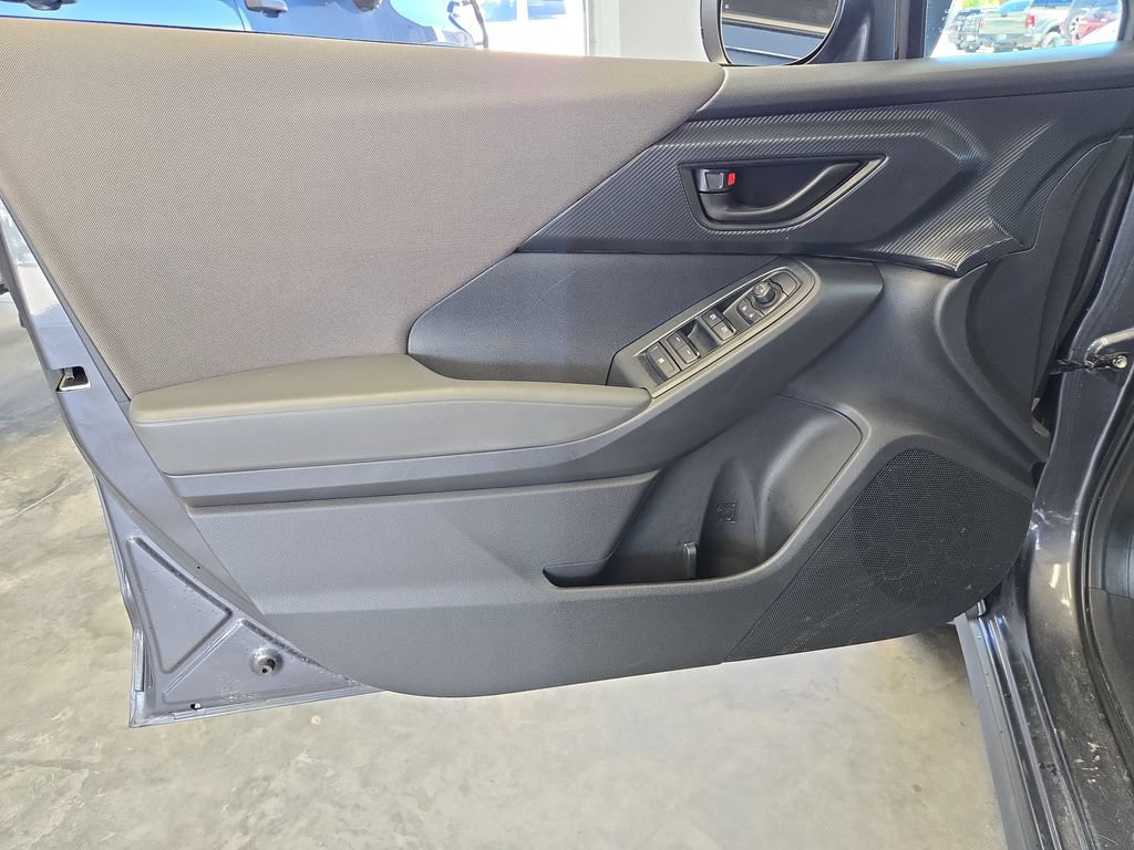 Used 2025 Subaru Crosstrek 2.0i AWD/4WD image 12