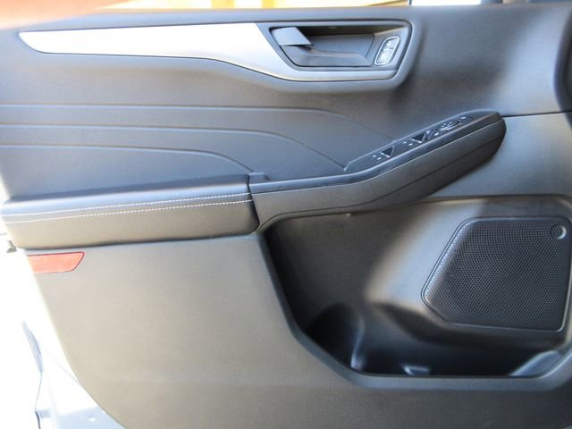 Certified 2025 Ford Escape Active FWD image 9