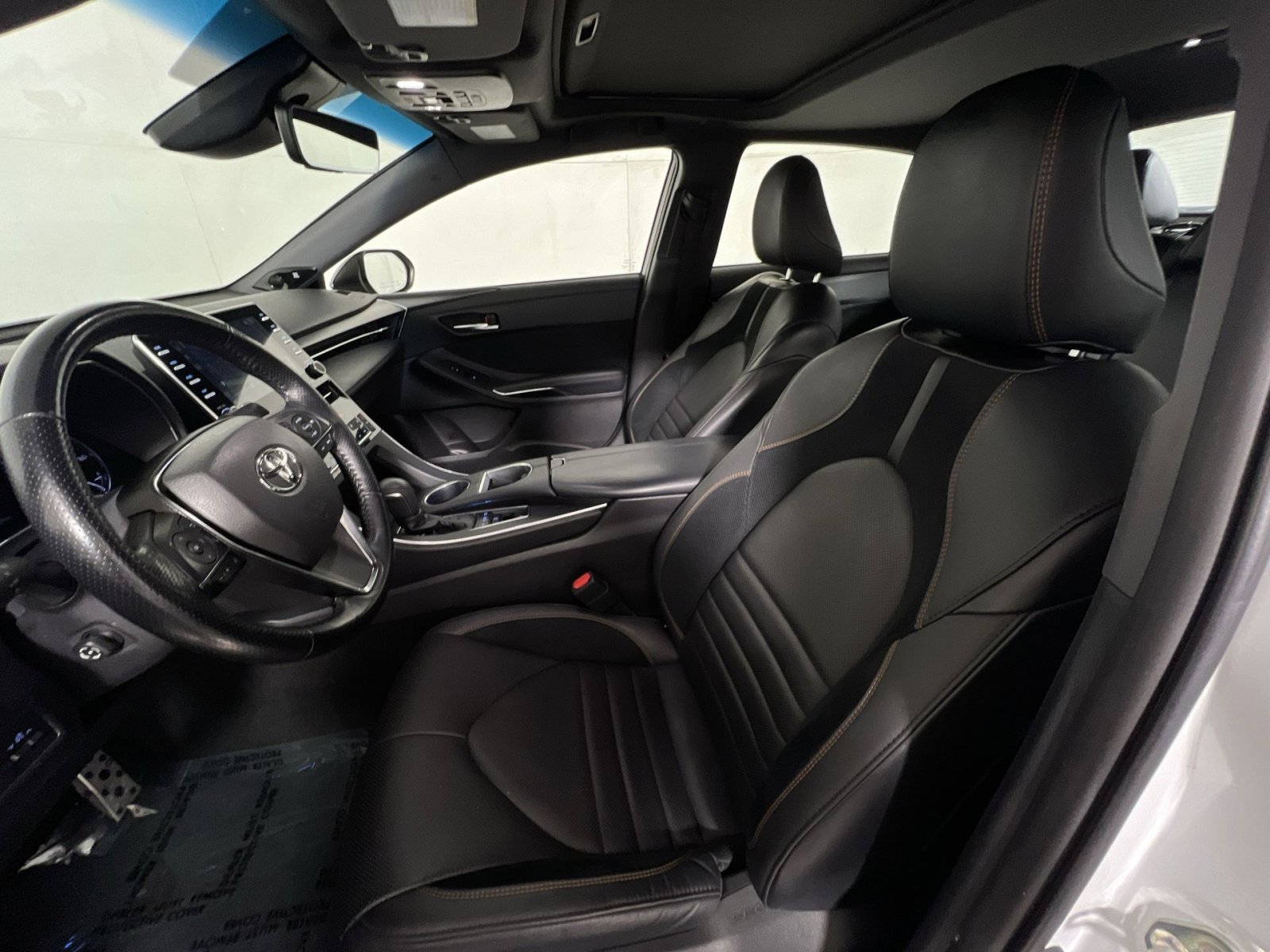 Used 2019 Toyota Avalon Touring w/ Advanced Safety Package image 13