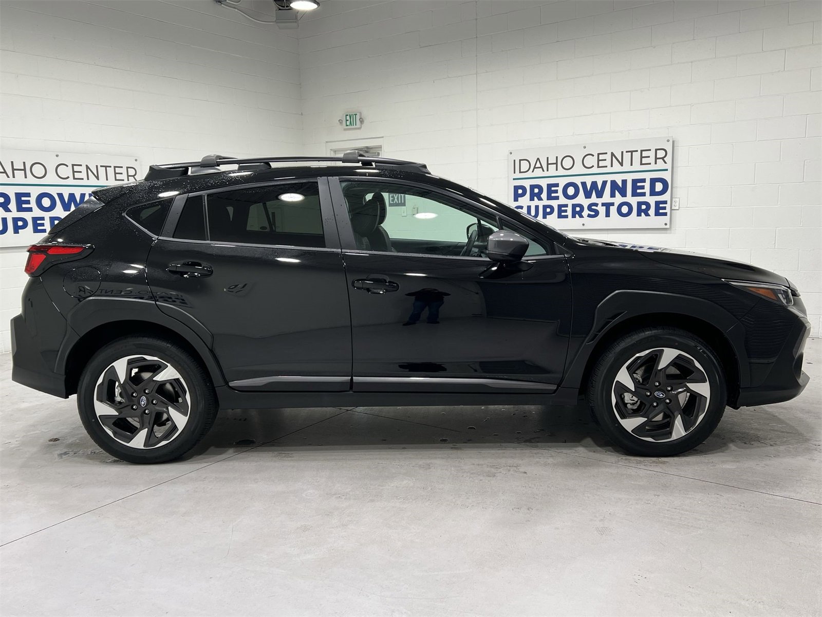 Certified 2025 Subaru Crosstrek 2.5i Limited w/ Crosstrek Mirror Package image 9