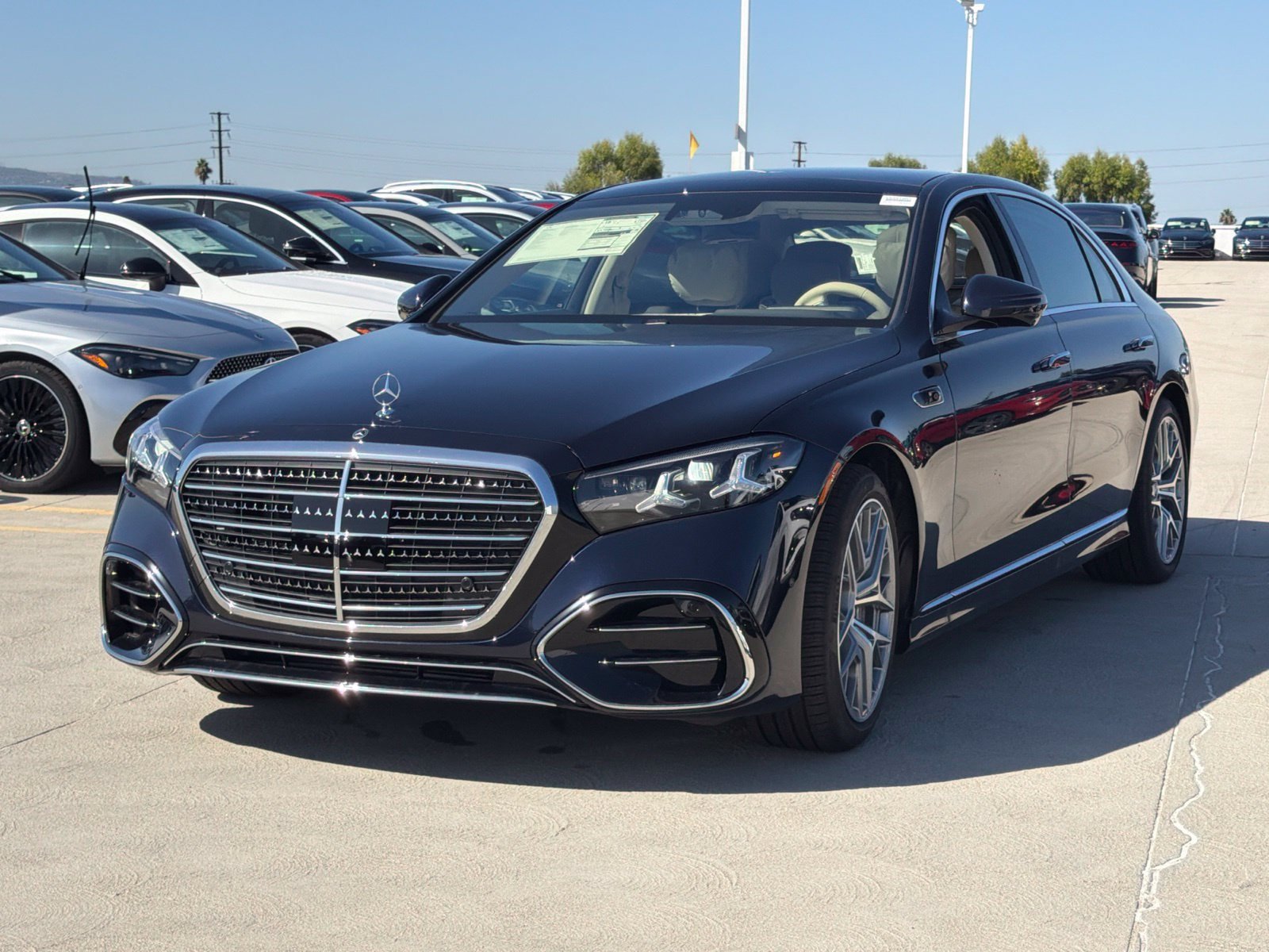 New 2027 Mercedes-Benz S 580 4MATIC Sedan image 4