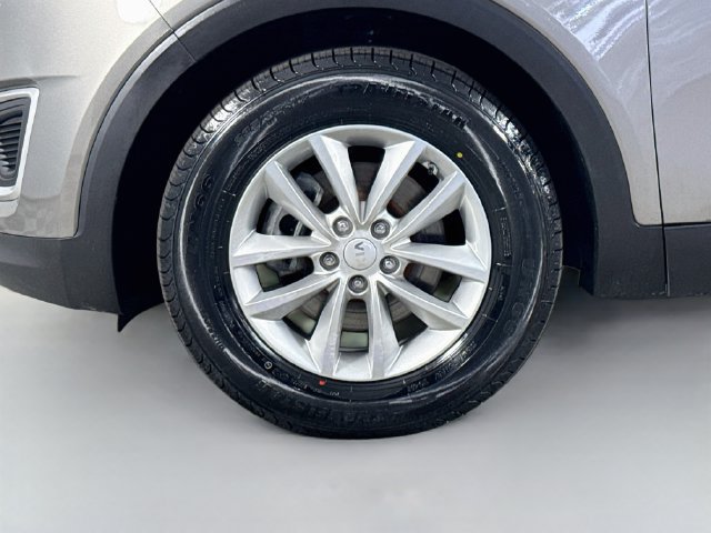 Used 2017 Kia Sorento FWD image 37