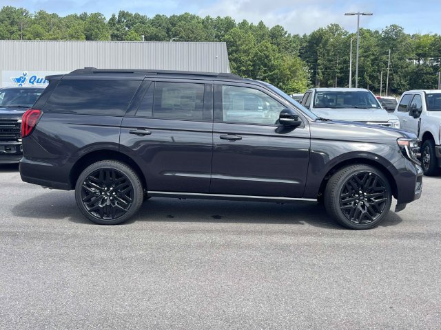 New 2027 Ford Expedition Platinum w/ Stealth Performance Package AWD/4WD image 2
