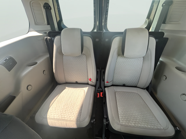 Used 2019 Ford Transit Connect XLT FWD image 14