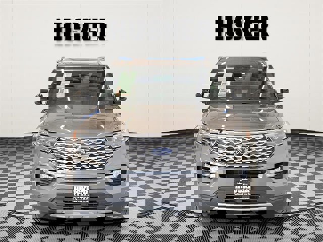 Used 2022 Ford Explorer Platinum w/ Equipment Group 601A image 3