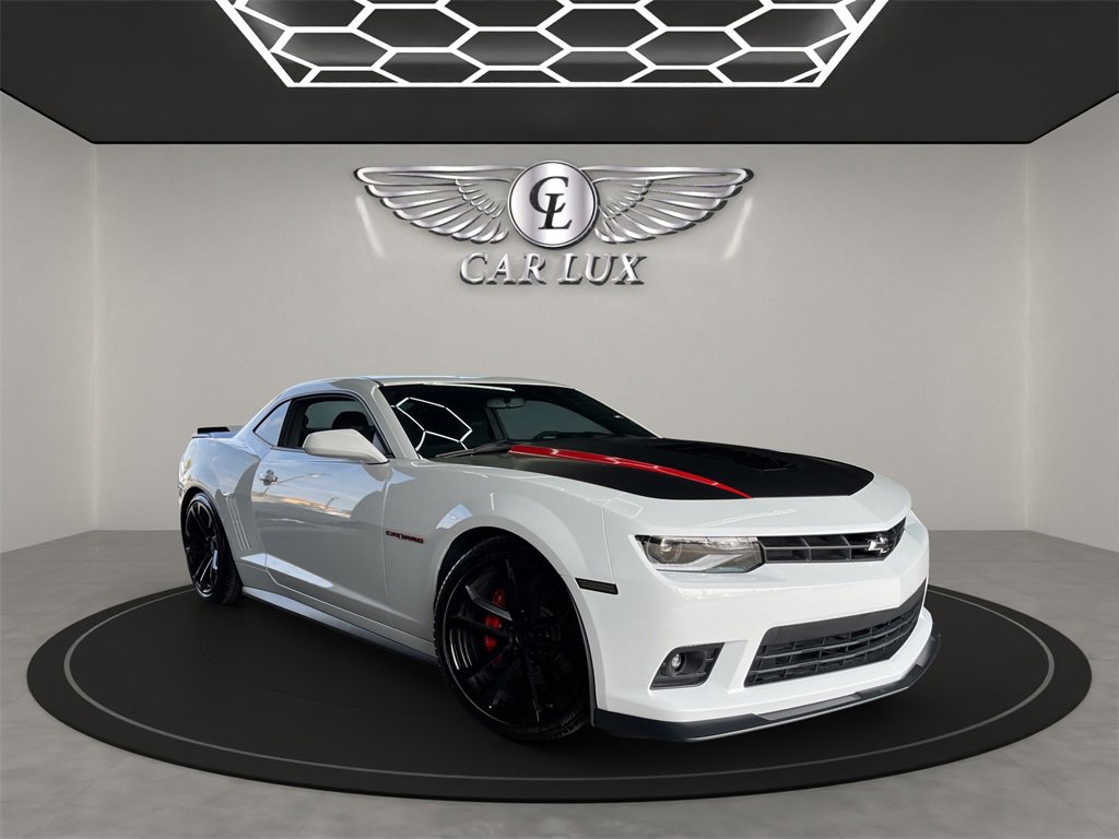 Used 2015 Chevrolet Camaro SS w/ SS Performance Package image 8