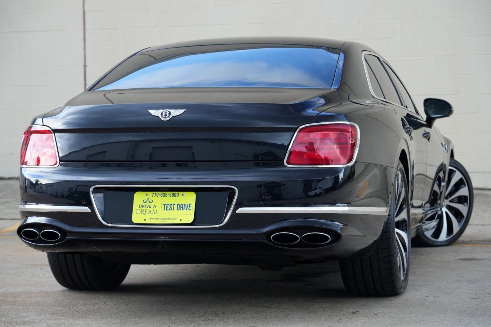 Used 2023 Bentley Flying Spur Azure AWD/4WD image 5
