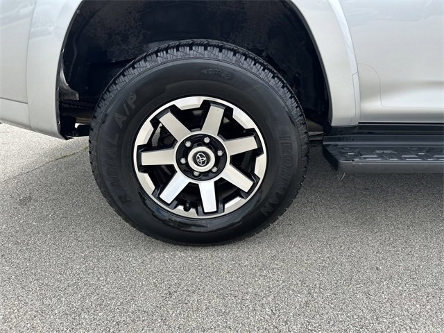 Used 2024 Toyota 4Runner TRD Off-Road image 6