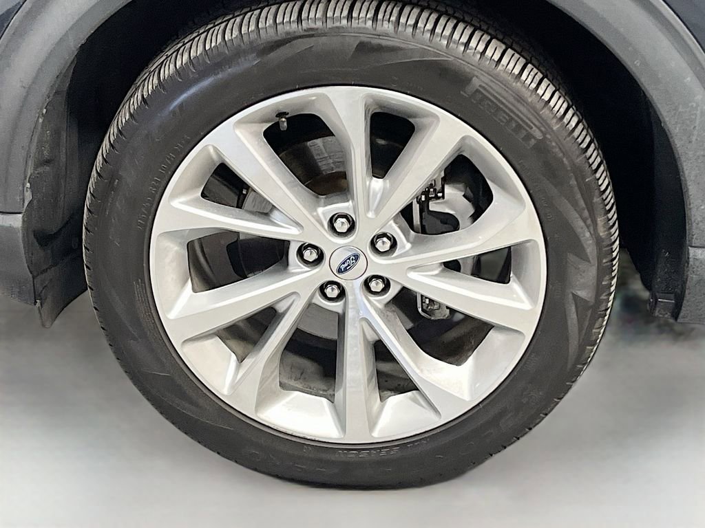 Used 2022 Ford Explorer Platinum w/ Equipment Group 601A image 33