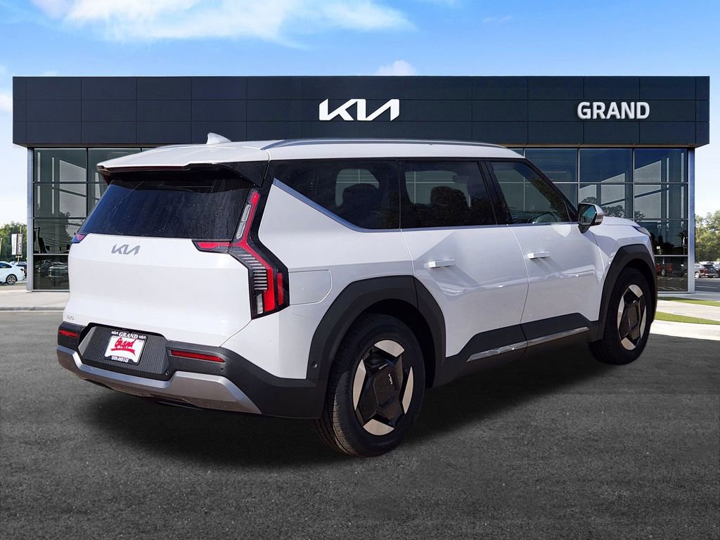 New 2026 Kia EV9 Wind image 5