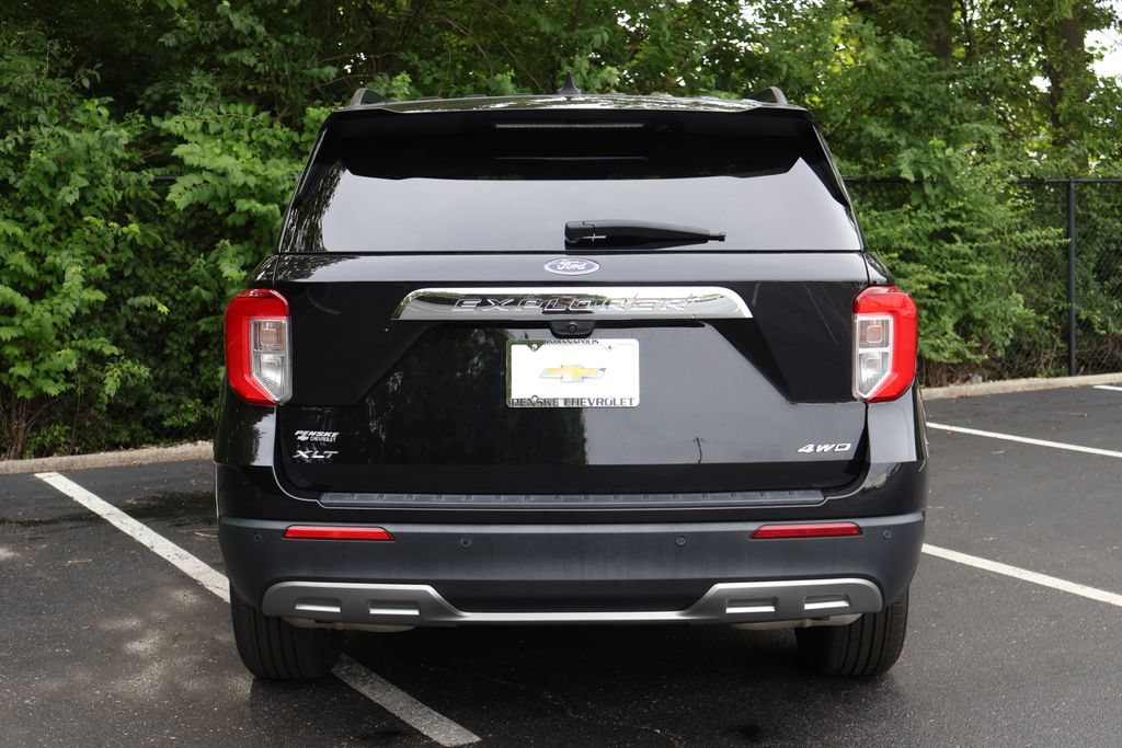 Used 2023 Ford Explorer XLT w/ Equipment Group 202A AWD/4WD image 7