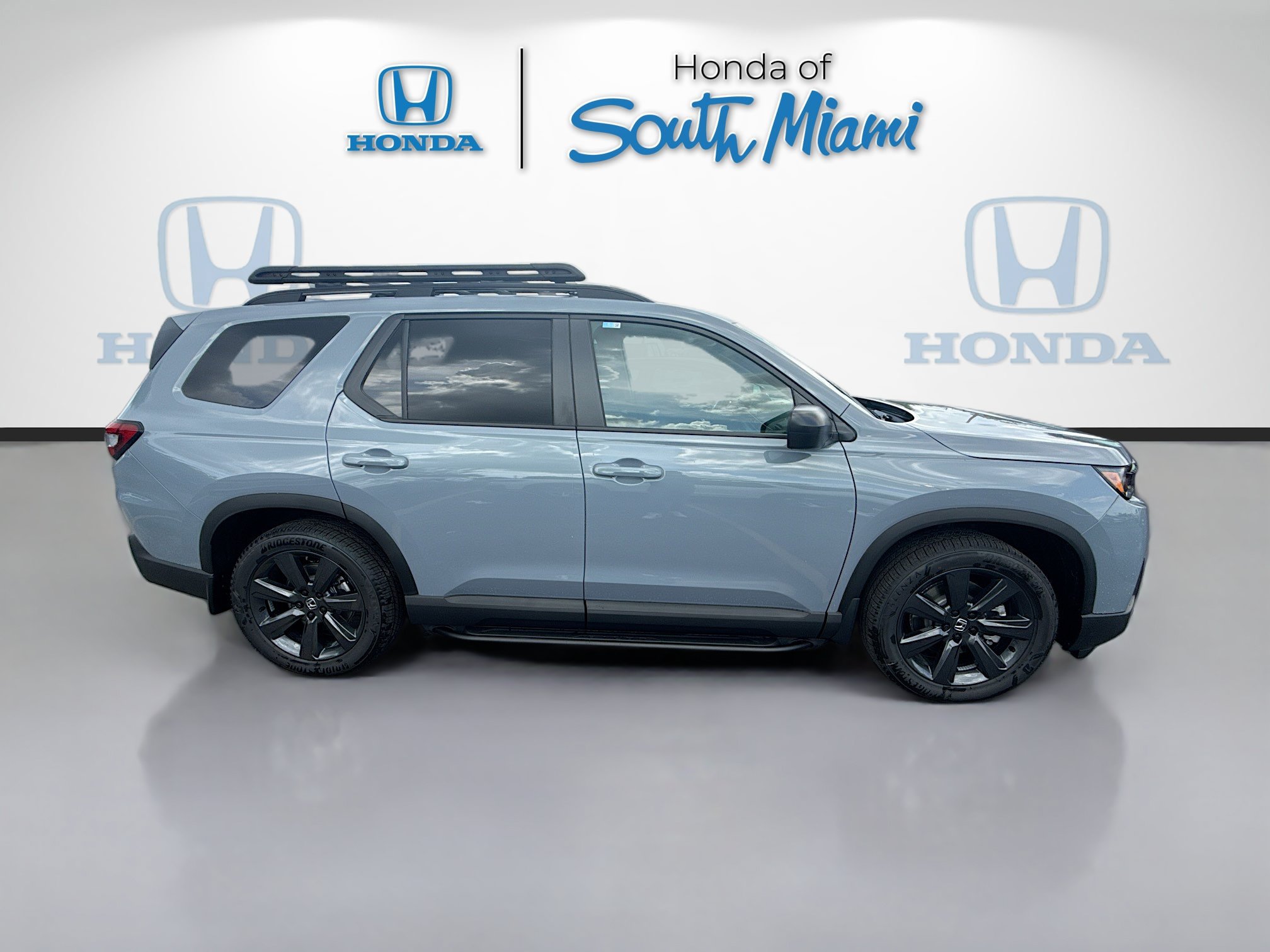 New 2026 Honda Pilot Sport image 8