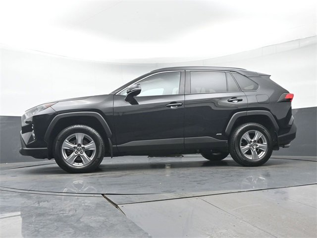 Used 2022 Toyota RAV4 LE image 25