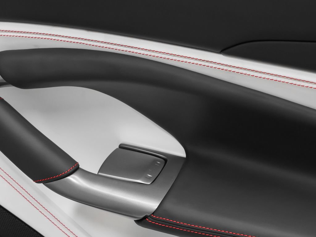 Certified 2022 Ferrari F8 Tributo RWD image 36