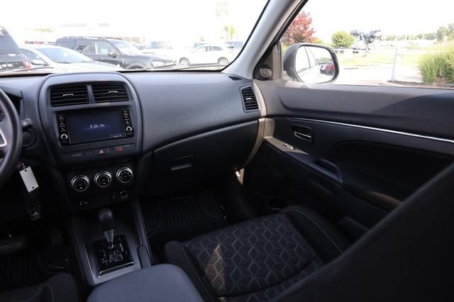 Used 2024 Mitsubishi Outlander Sport ES AWD/4WD image 24
