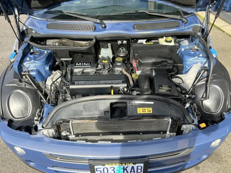 Used 2005 MINI Cooper Convertible image 10