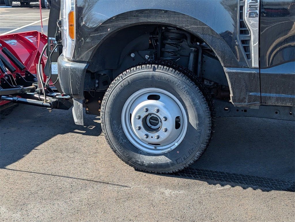 Used 2023 Ford F350 XL w/ Snow Plow Prep Package AWD/4WD image 9