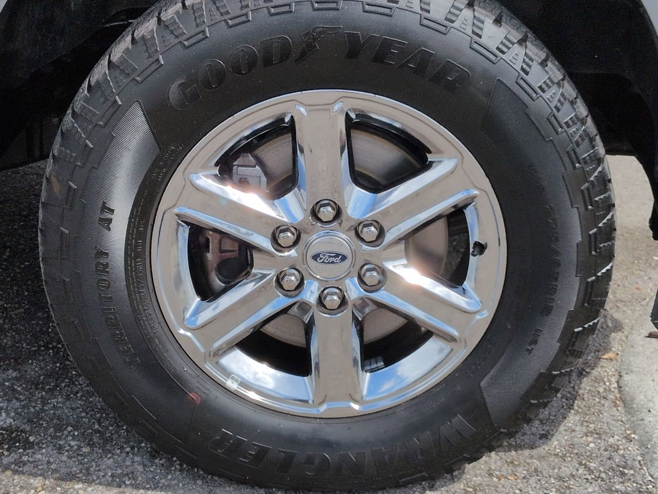Used 2025 Ford F150 XLT w/ Equipment Group 301A Standard image 11