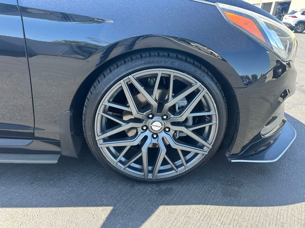 Used 2017 Hyundai Sonata Limited 2.0T FWD image 5