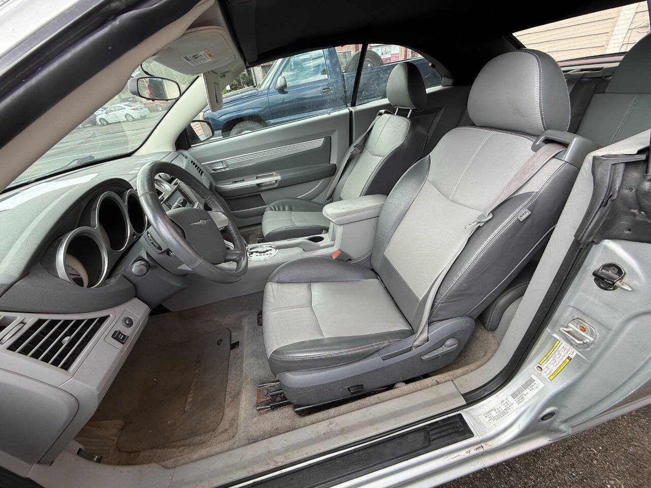Used 2008 Chrysler Sebring Touring w/ Special Touring Group FWD image 6