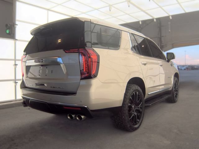 Used 2022 GMC Yukon Denali AWD/4WD image 3