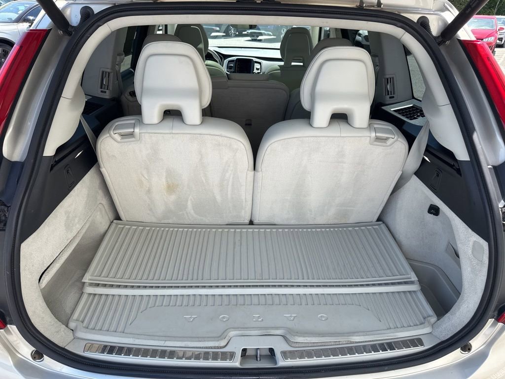 Used 2016 Volvo XC90 T6 Momentum w/ Momentum Plus Package image 12