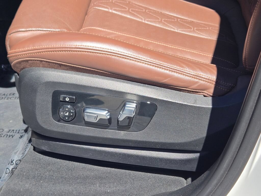 Used 2023 BMW X5 M50i w/ Executive Package AWD/4WD image 27
