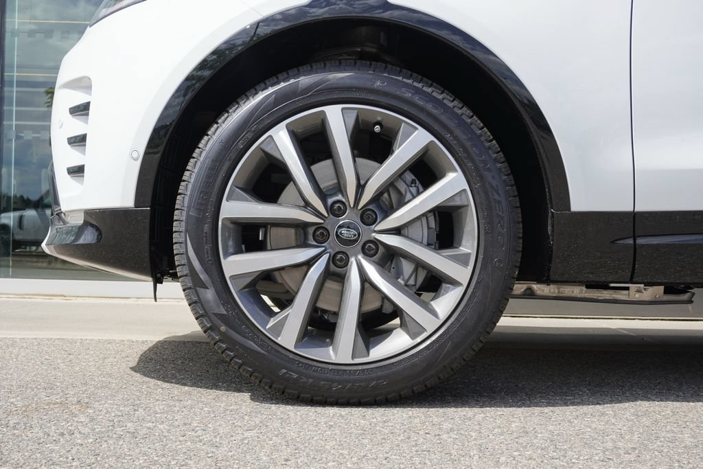 New 2026 Land Rover Discovery Dynamic SE AWD/4WD image 32