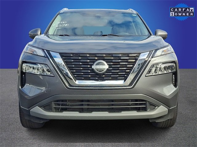 Used 2022 Nissan Rogue SV w/ SV Premium Package image 2