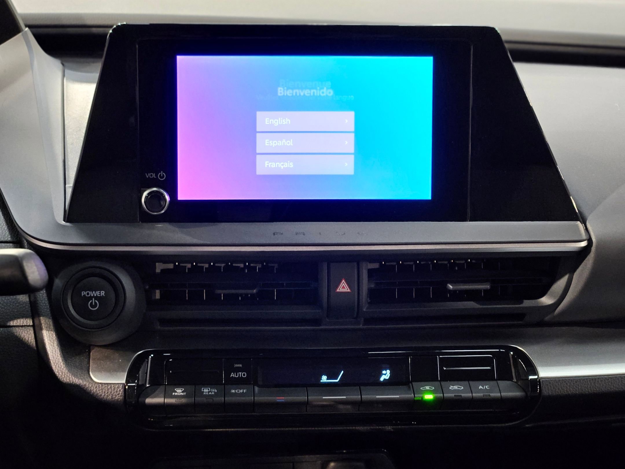 Used 2023 Toyota Prius LE image 16