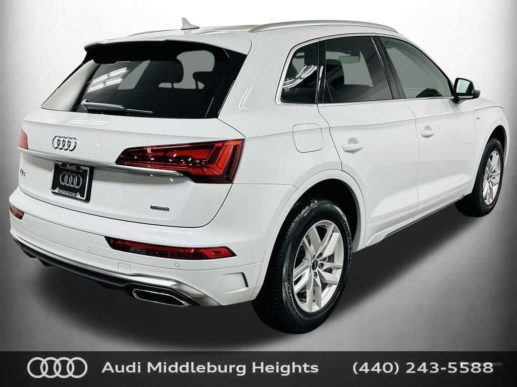 Certified 2023 Audi Q5 2.0T Premium w/ Convenience Package image 9