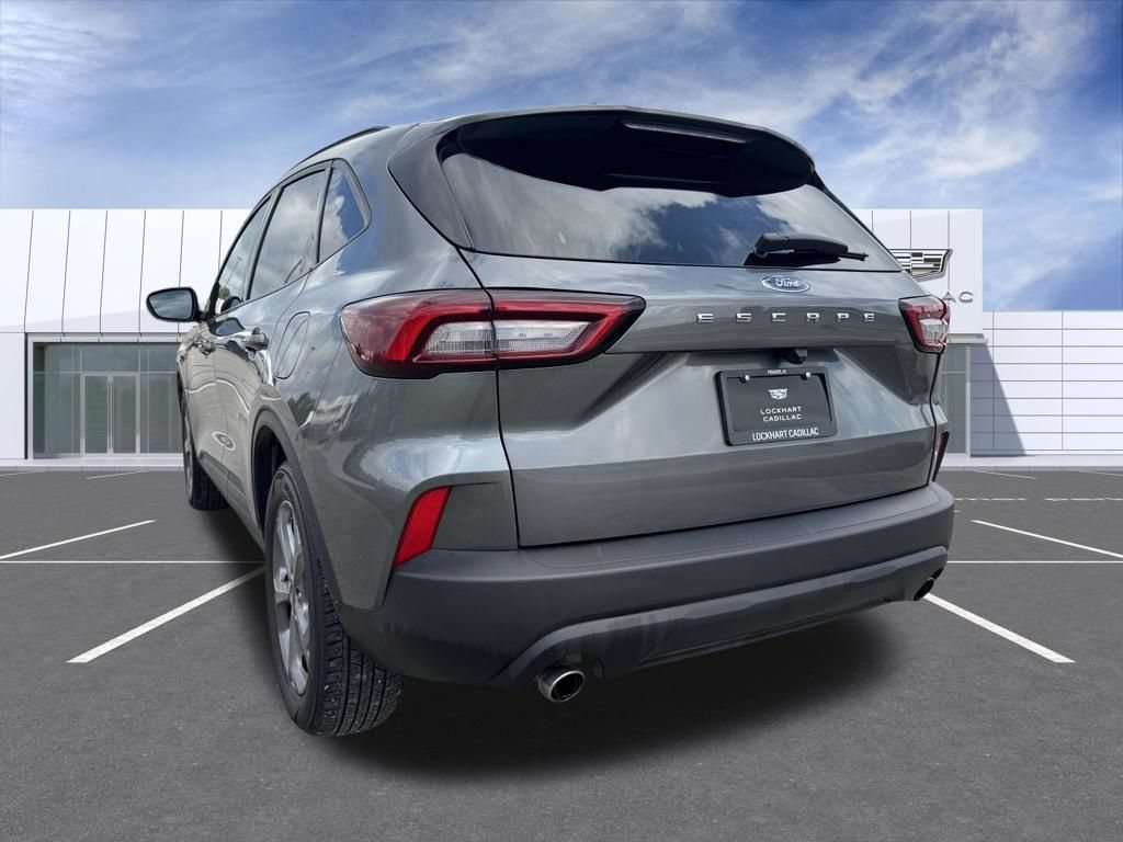 Used 2025 Ford Escape ST-Line FWD image 12