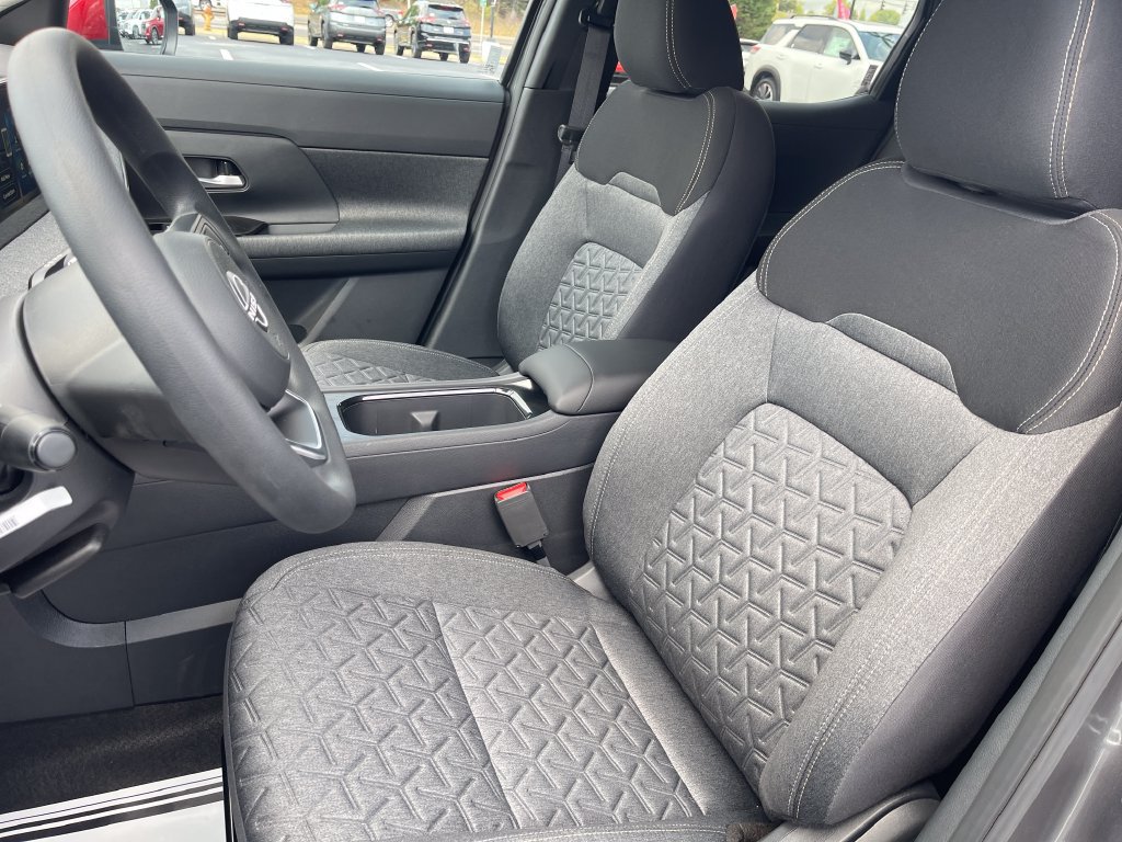 New 2027 Nissan Kicks SV AWD/4WD image 13