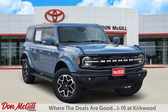 Used 2023 Ford Bronco Outer Banks AWD/4WD image 1