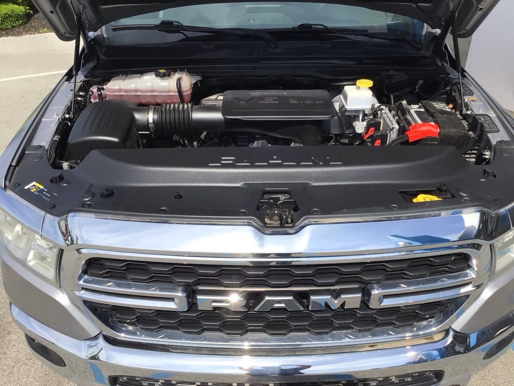 Used 2022 RAM 1500 Big Horn AWD/4WD image 36