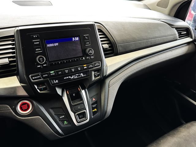 Used 2018 Honda Odyssey LX image 15
